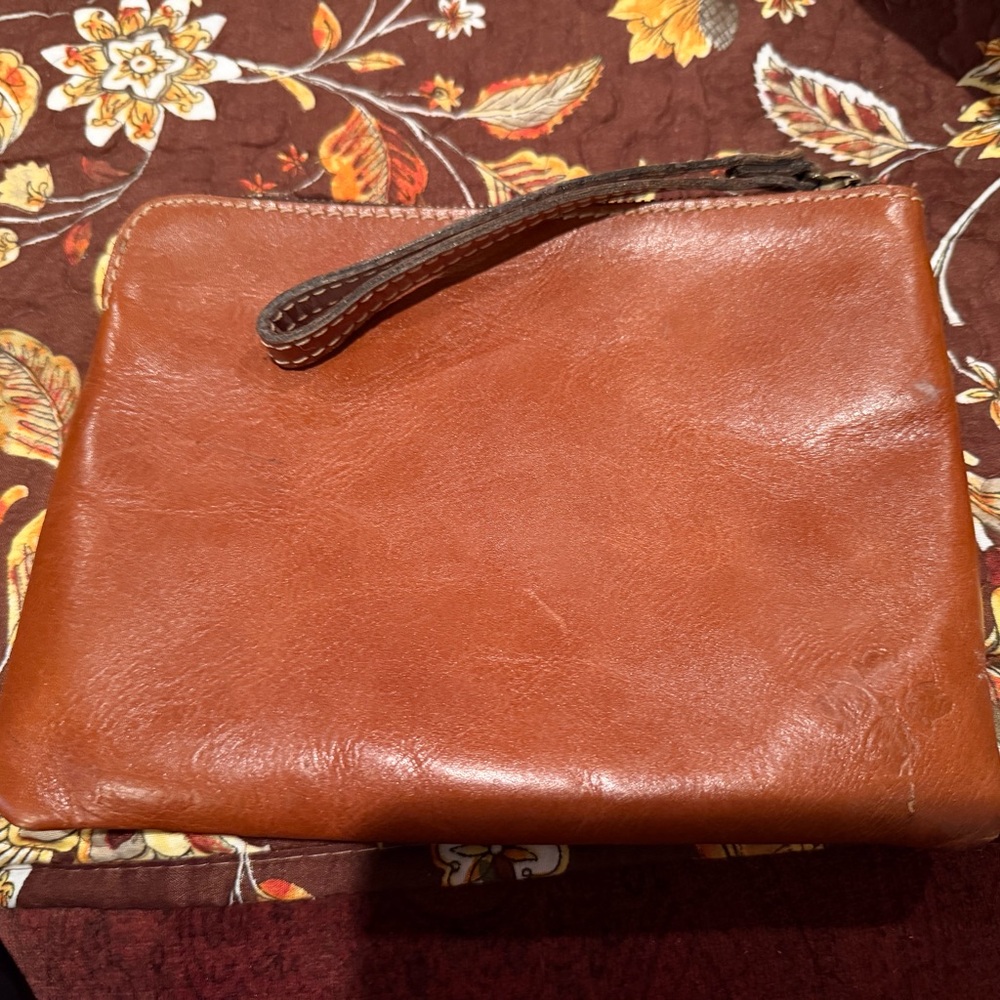 Patricia Nash Tan Leather clutch/ wristlet Bag - Picture 4 of 5